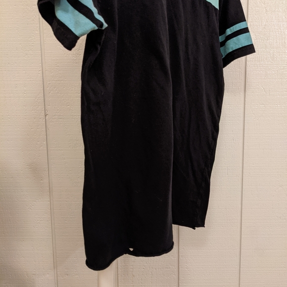 Hurley DC Shoes 2/lot Graphic Tee Size M 494 - Picture 15 of 15